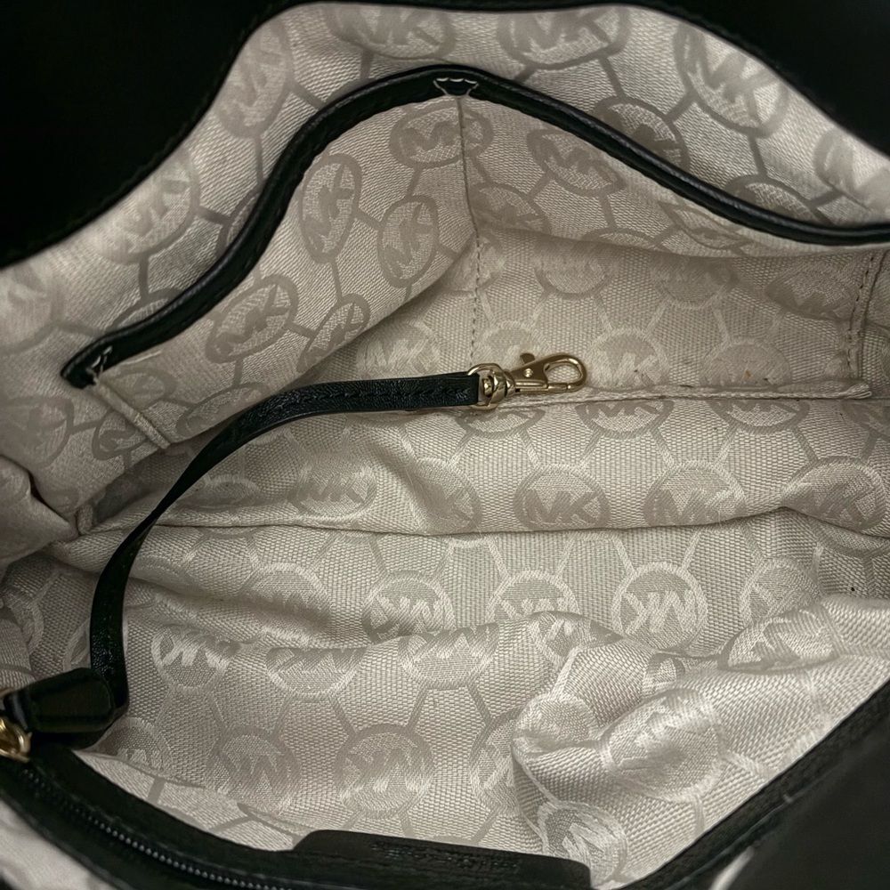 Michael kors Black Leather Satchel with Gold Hardware & Detachable Strap NWOT - Picture 7 of 11